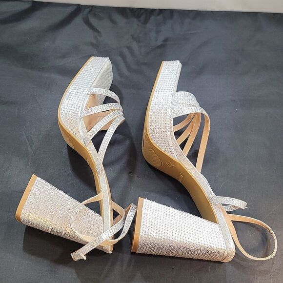 BRAND NEW BAMBOO STUDDED EMBELLISHMENTS PLATFORM SANDAL - Picture 7 of 15